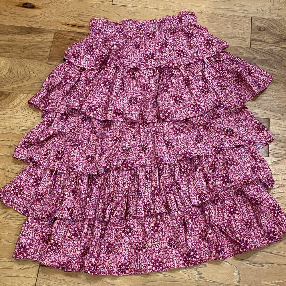 Taylor Tillman Floral Ruffle Skirt in shades of Pink size small